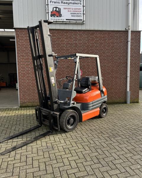 toyota heftruck              verkocht !!