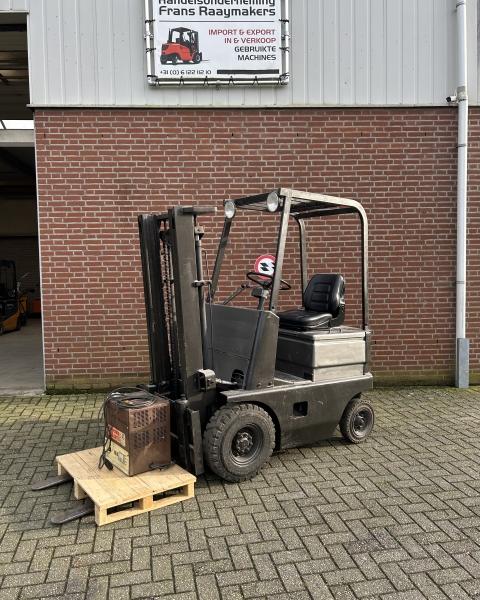 compacte heftruck        VERKOCHT !!