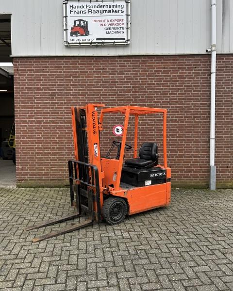 toyota heftruck              verkocht !!